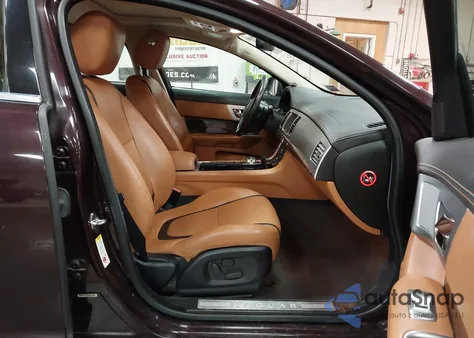 2012 Jaguar Xf Portfolio из США, поврежденный, VIN SAJWA0HB1CLS34259